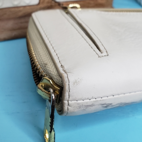 Fossil Marble Wallet - Picture 6 of 6